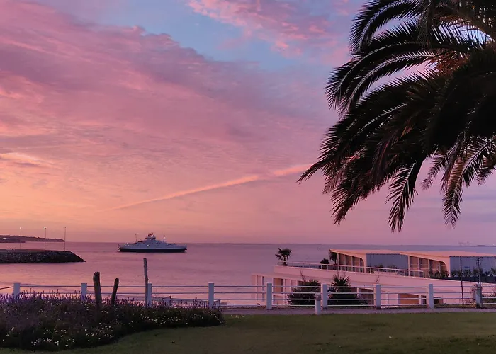 Hotel Logis Les Bleuets