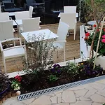 Hotel Logis Les Bleuets