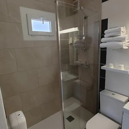 Logis Les Bleuets 호텔