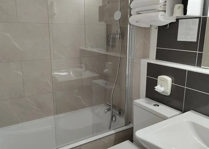 Otel Logis Les Bleuets Royan