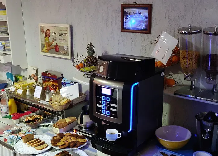 Logis Les Bleuets Hotel