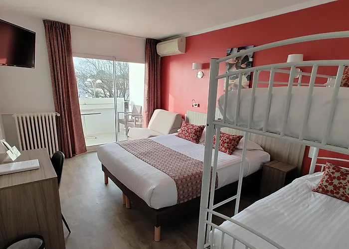 Logis Les Bleuets 2* Royan